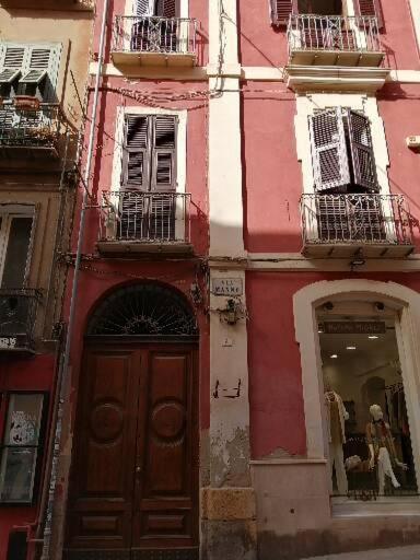 Apartmán La Dimora Di Re Carlo Cagliari Exteriér fotografie